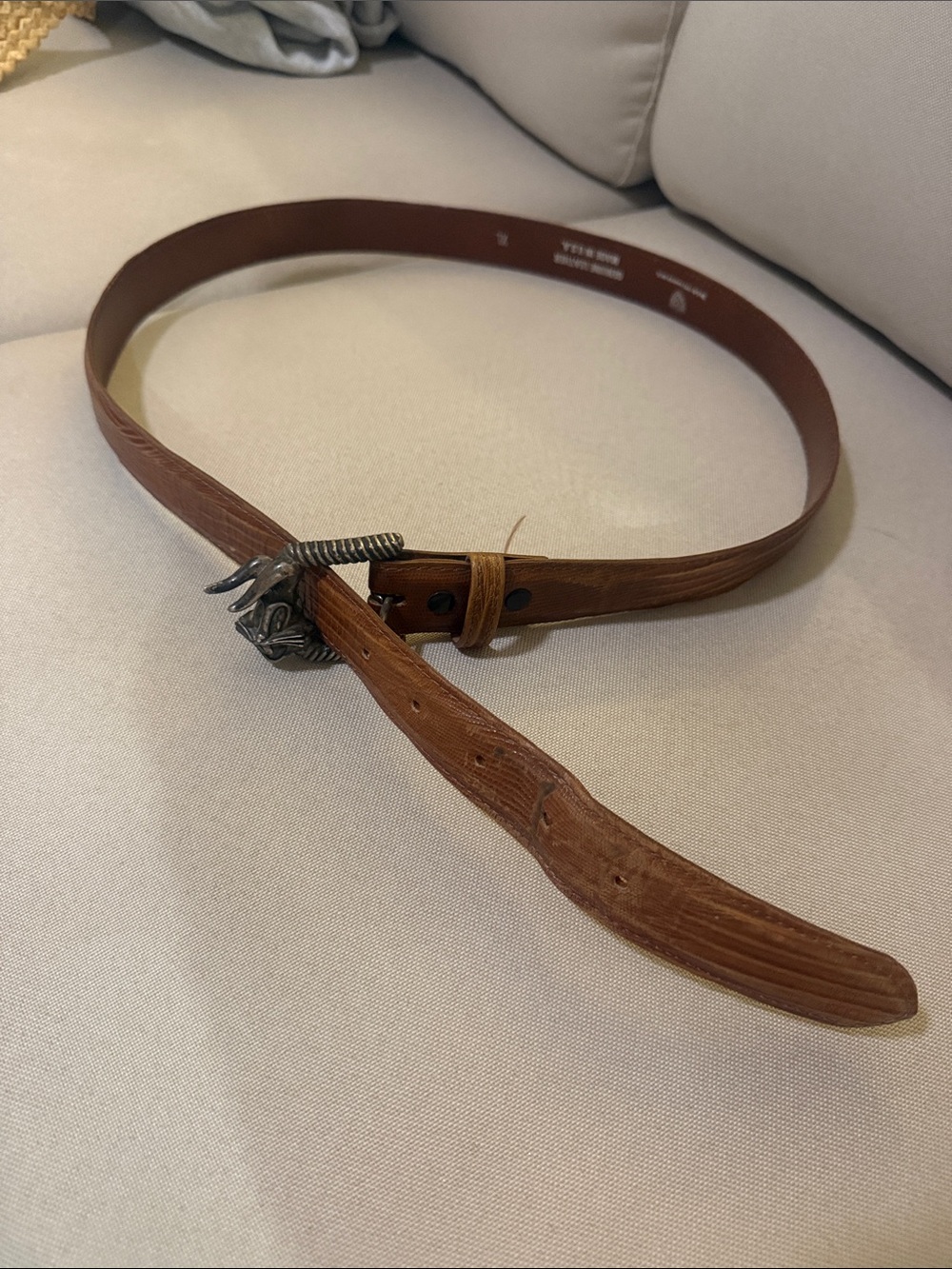 Vintage Warner bros bugs bunny Brown Leather Belt with Metal Cat Buckle XL - Picture 3 of 6